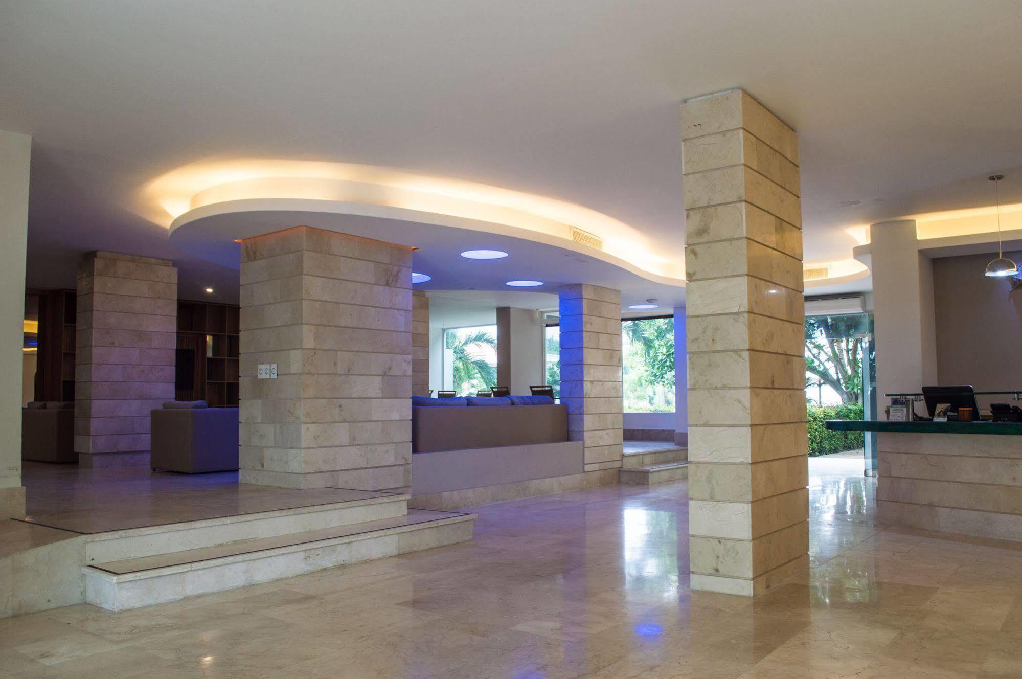 Ghl Relax Hotel Costa Azul Санта Марта Екстериор снимка