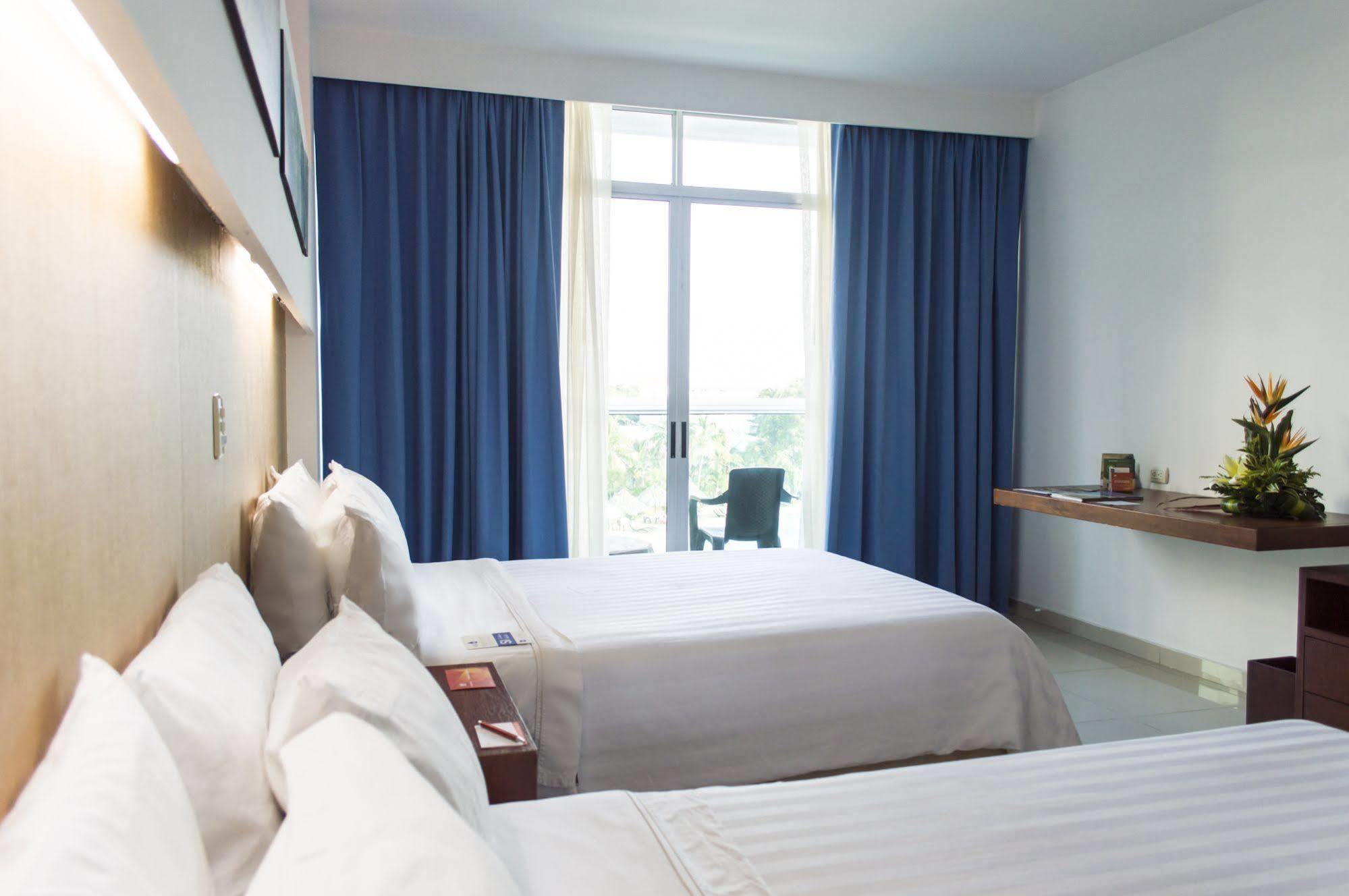 Ghl Relax Hotel Costa Azul Санта Марта Екстериор снимка